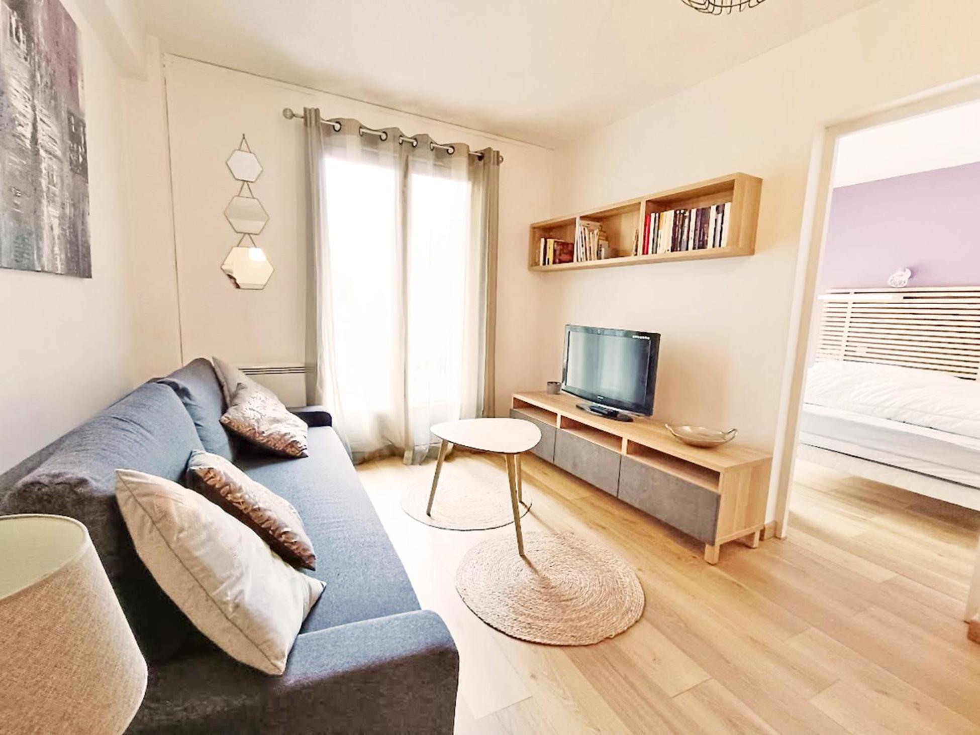 Chez Dominique, T2 40M2, centre ville, vue montagne, garage Bagnères-de-Luchon Extérieur photo